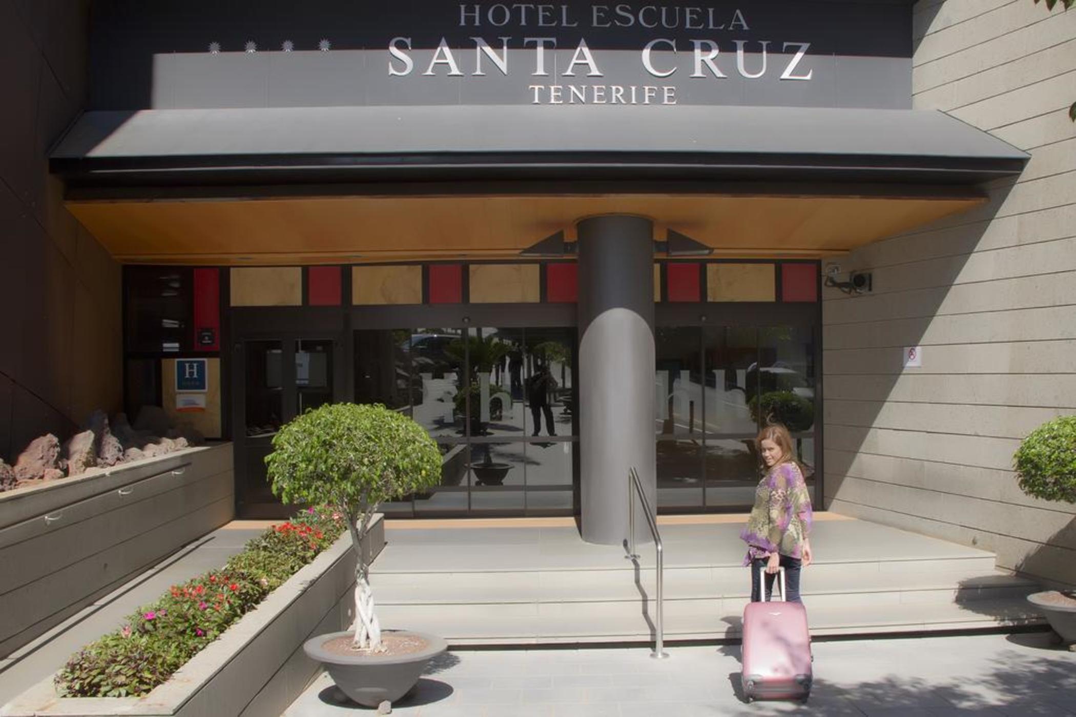 Hotel Escuela Santa Cruz Exterior photo